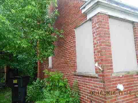 9391 Grandmont (4)_m.jpg